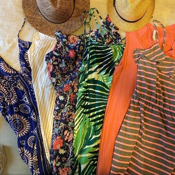 $10 add on. Mossimo Sundress, grey and coral striped. - Picture 5 of 5